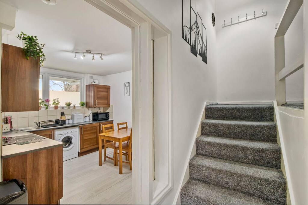 Apartamento Peaceful 2-Bed South Bank Londres Exterior foto